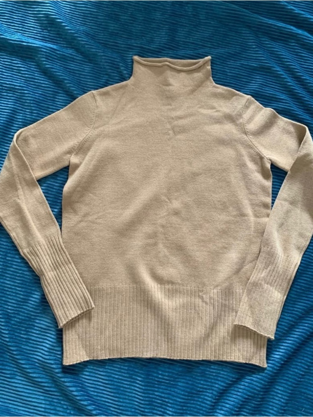 French Connection beigeTurtleneck Sweater